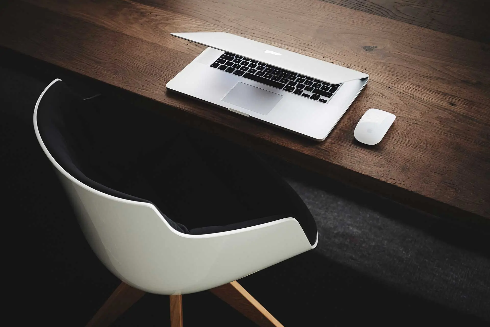 Imparare JavaScript partendo da C/C++: l'approccio comparativo